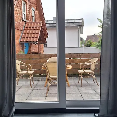 Helle 2,5-zimmer-wohnung Mit Grosser Terrasse Apartmán